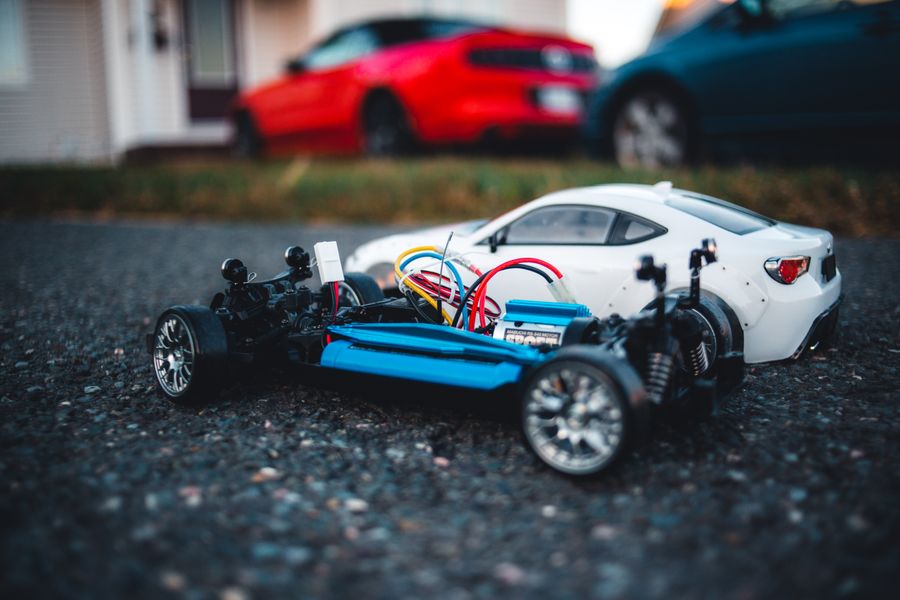 Radio controlled car spare parts and chassis components